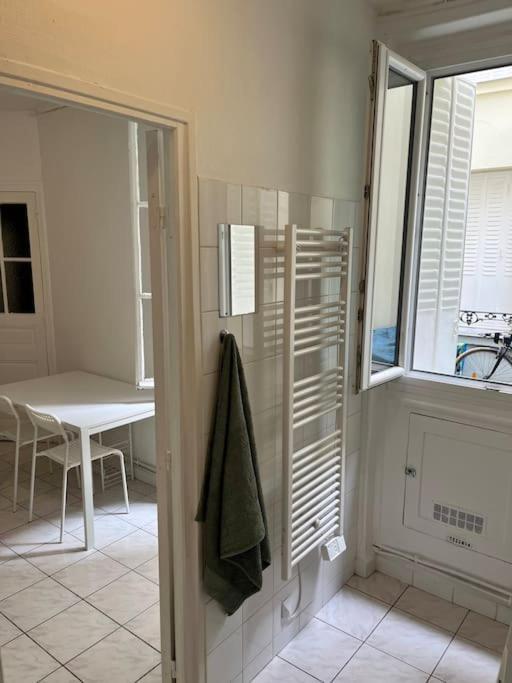 Apartment In Montmartre, Paris, Near Sacre-Coeur Read Host Profile For Booking Luaran gambar