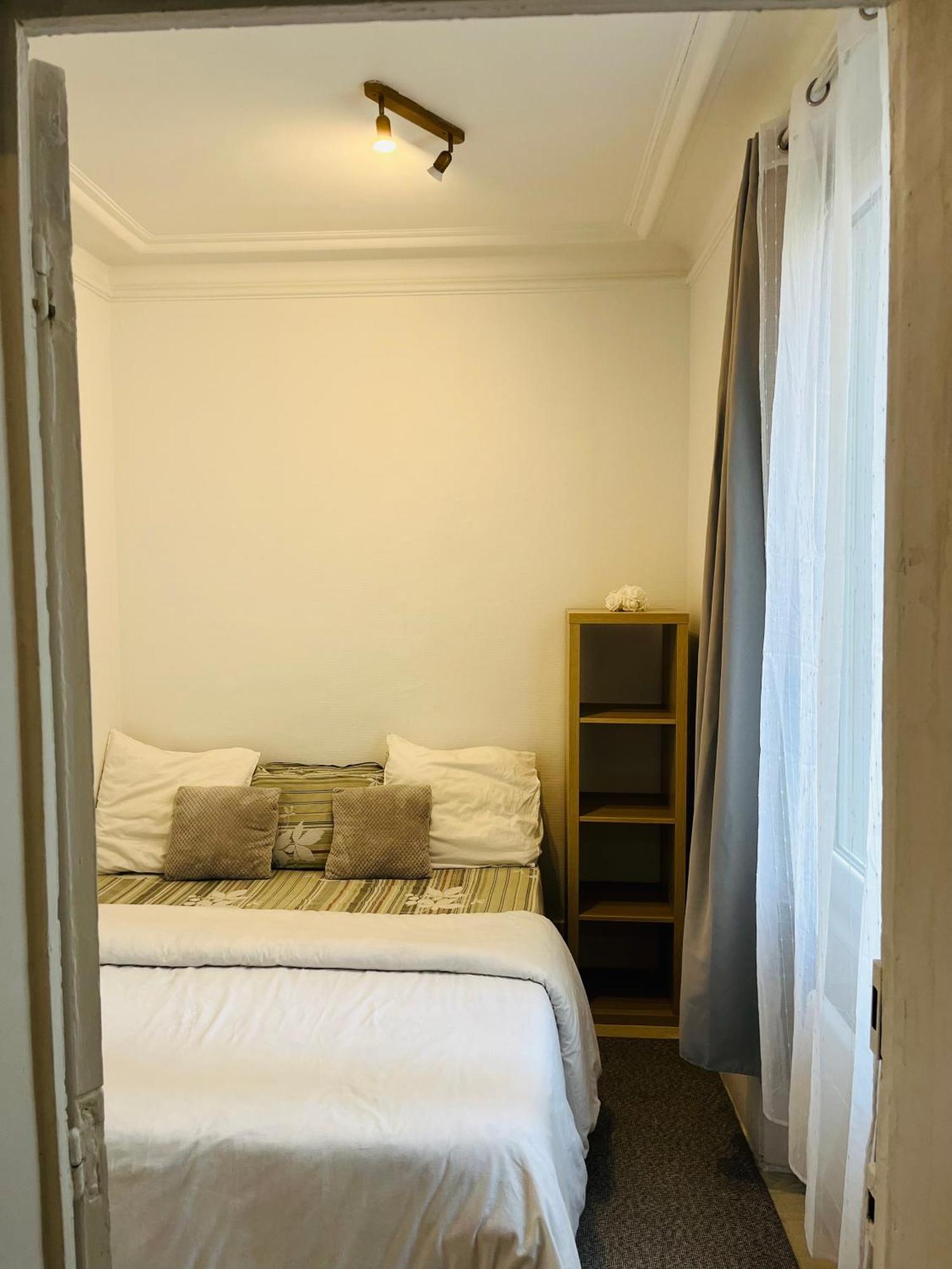 Apartment In Montmartre, Paris, Near Sacre-Coeur Read Host Profile For Booking Luaran gambar