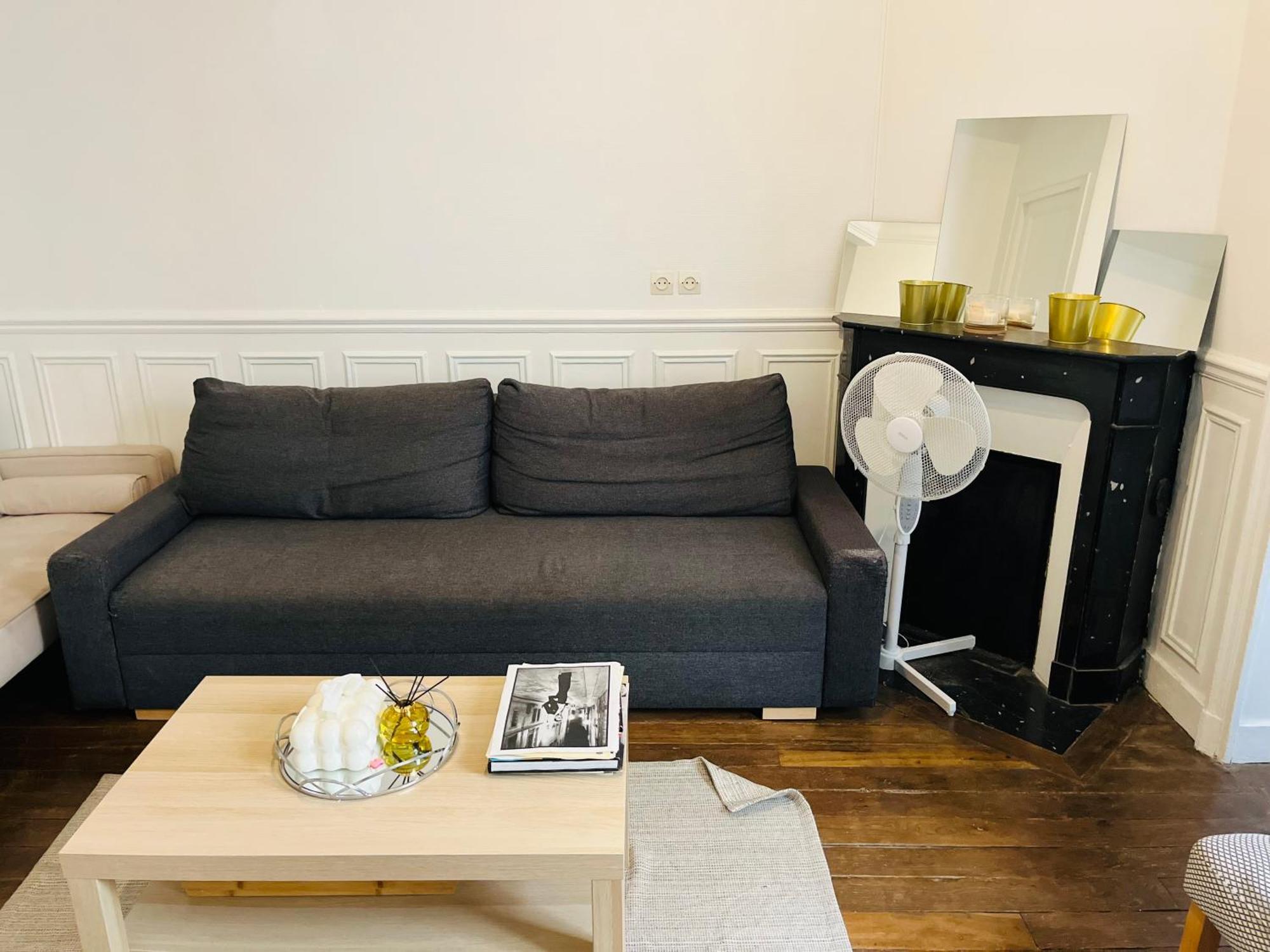 Apartment In Montmartre, Paris, Near Sacre-Coeur Read Host Profile For Booking Luaran gambar